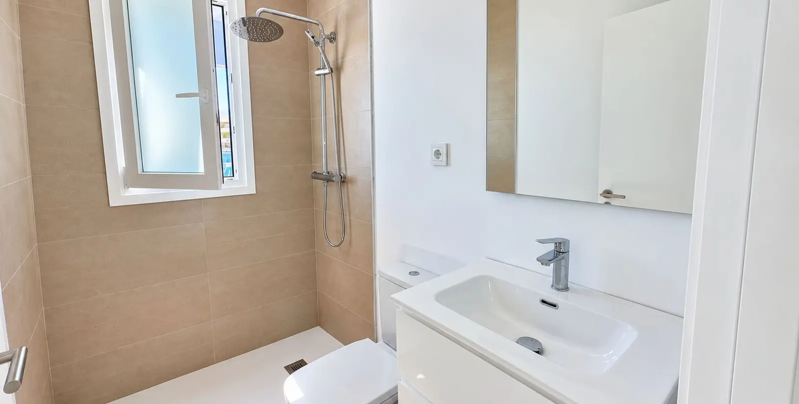 Sale of penthouse in El Faro 18