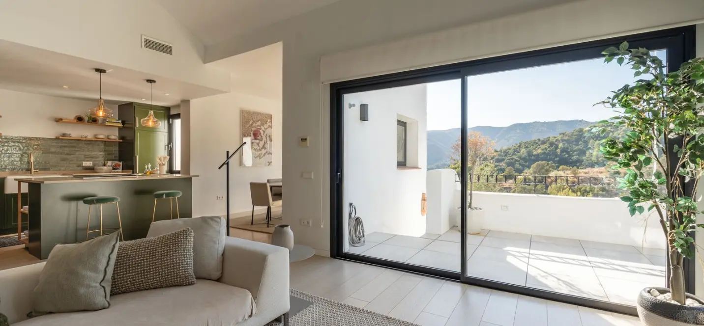 Sale of semi-detached house in Istán 2