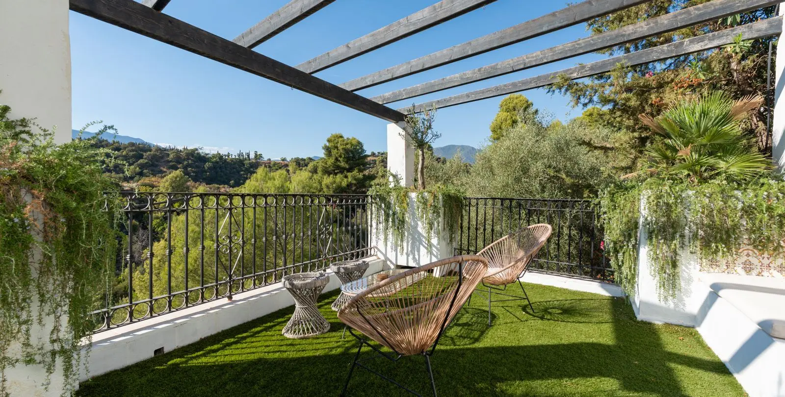 Sale of semi-detached house in Istán 9