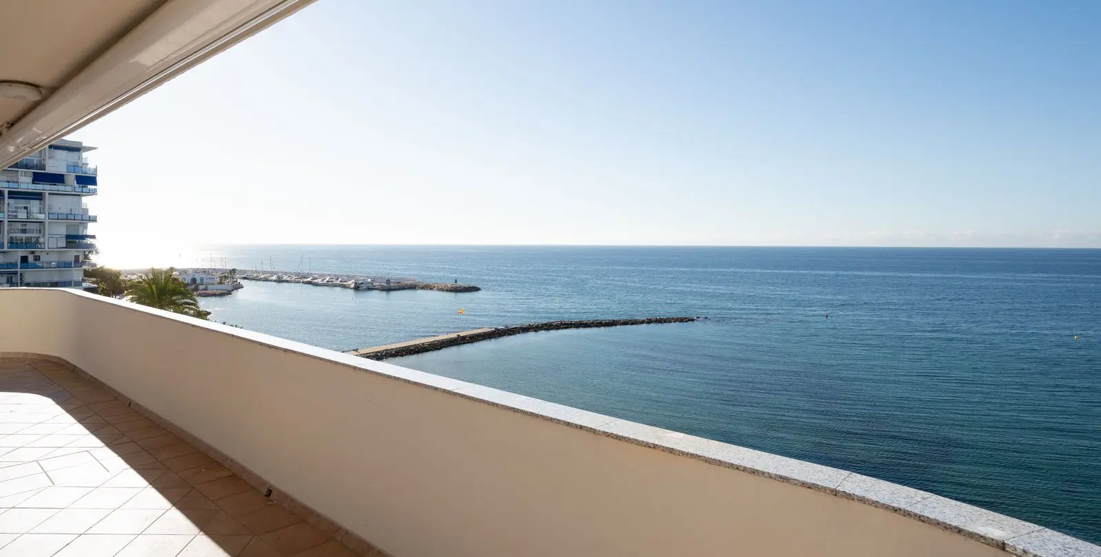 Sale of penthouse in Marbella 1