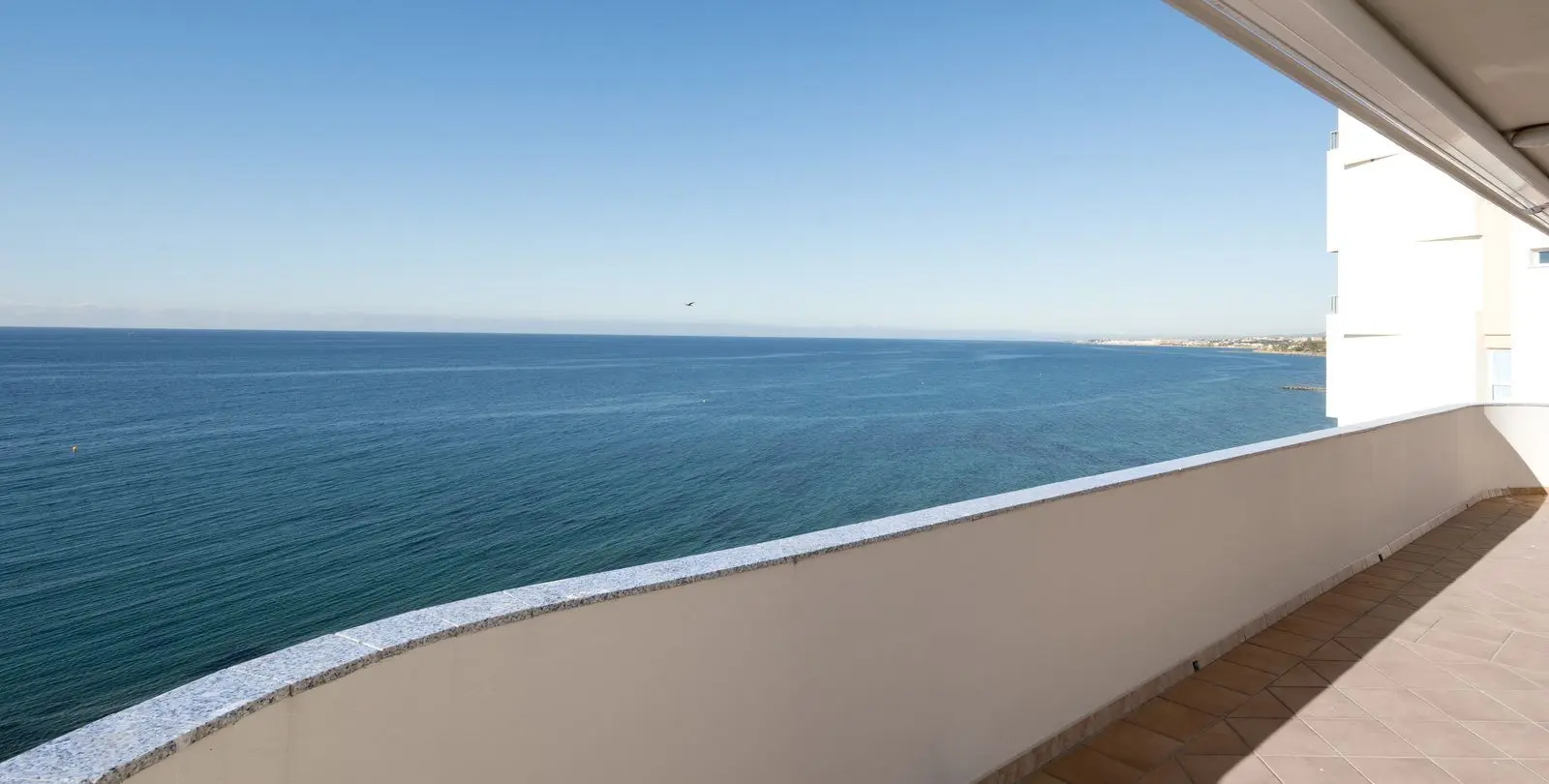 Sale of penthouse in Marbella 14
