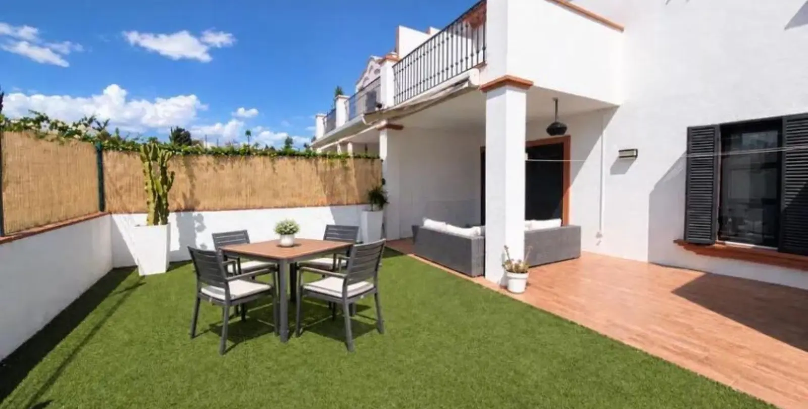 Sale of townhouse in Guadalmina Alta 1