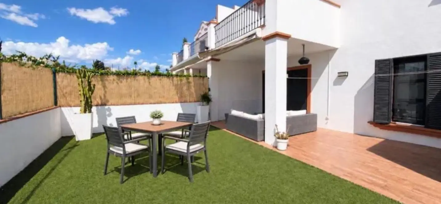 Sale of townhouse in Guadalmina Alta 0