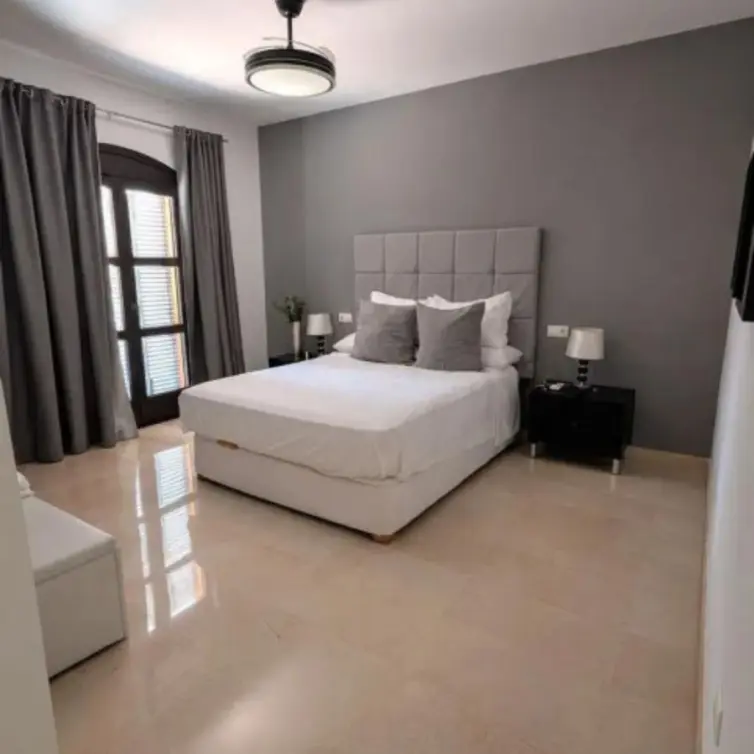 Venta de adosado en Guadalmina Alta
