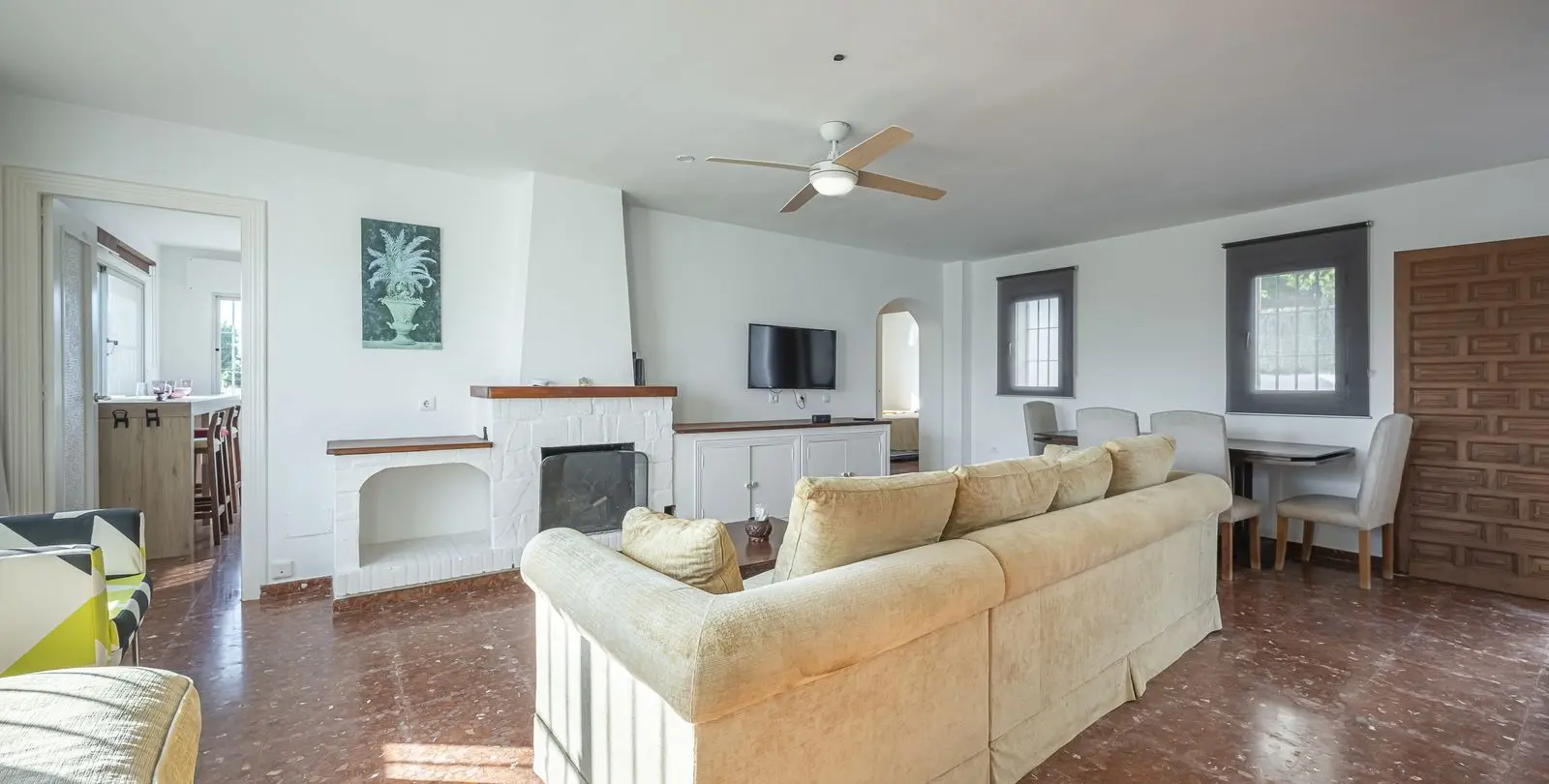 Sale of detached villa in Estepona 4
