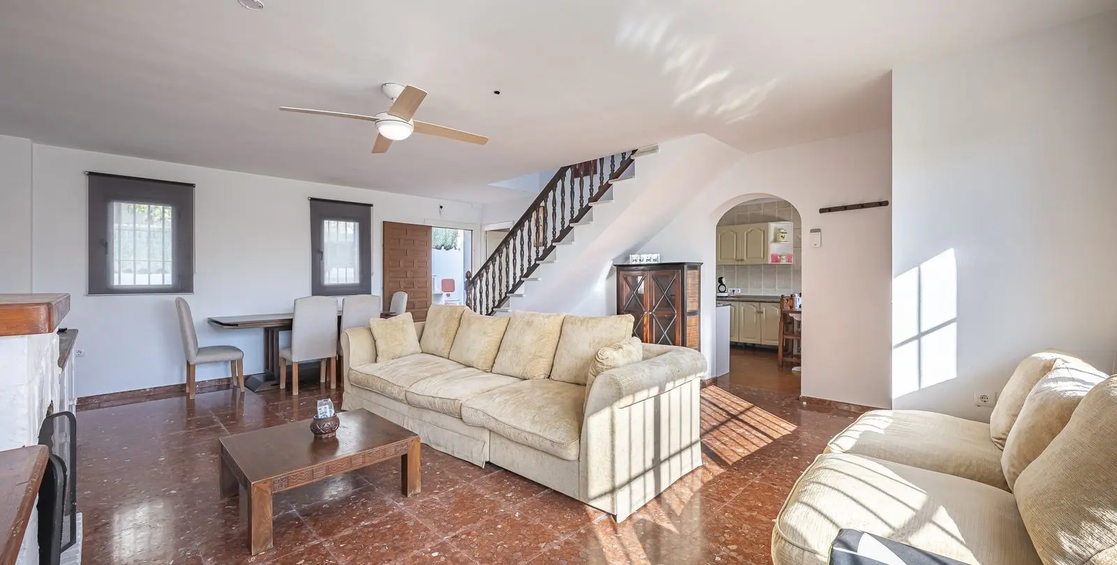 Sale of detached villa in Estepona 7