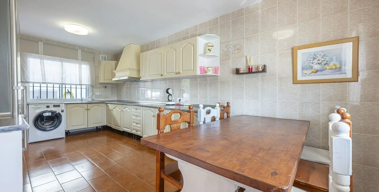 Sale of detached villa in Estepona 11