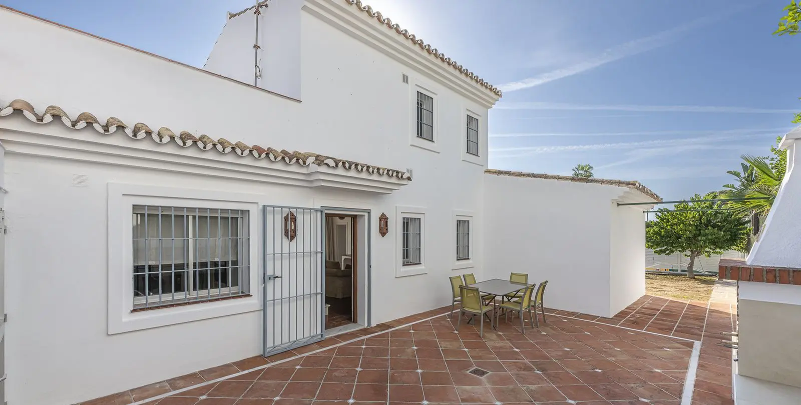 Sale of detached villa in Estepona 20