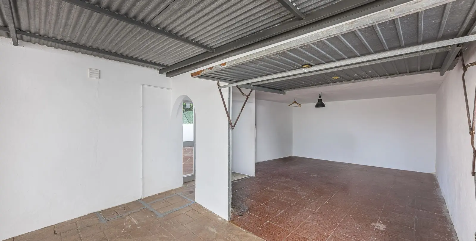 Sale of detached villa in Estepona 21