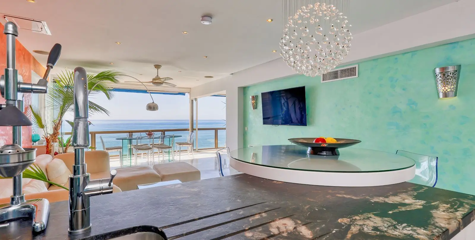 Sale of middle floor apartment in Benalmadena Costa 7