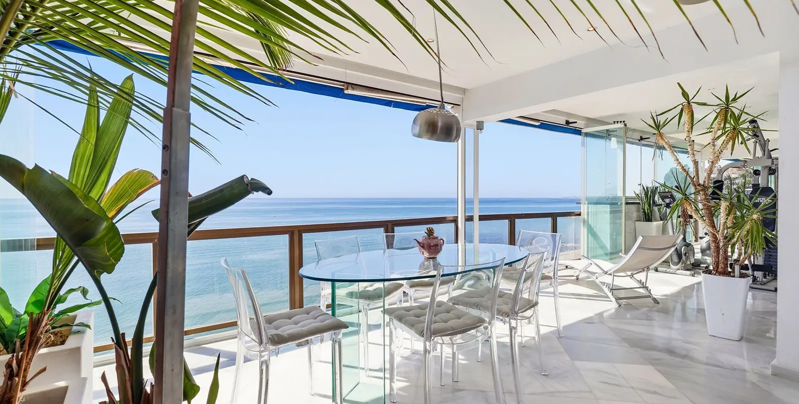 Sale of middle floor apartment in Benalmadena Costa 21