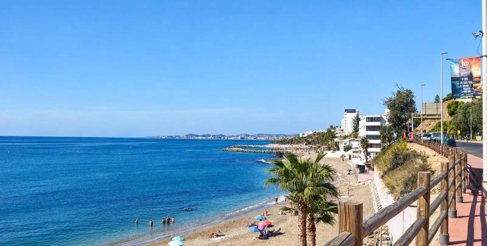 Sale of middle floor apartment in Benalmadena Costa 67