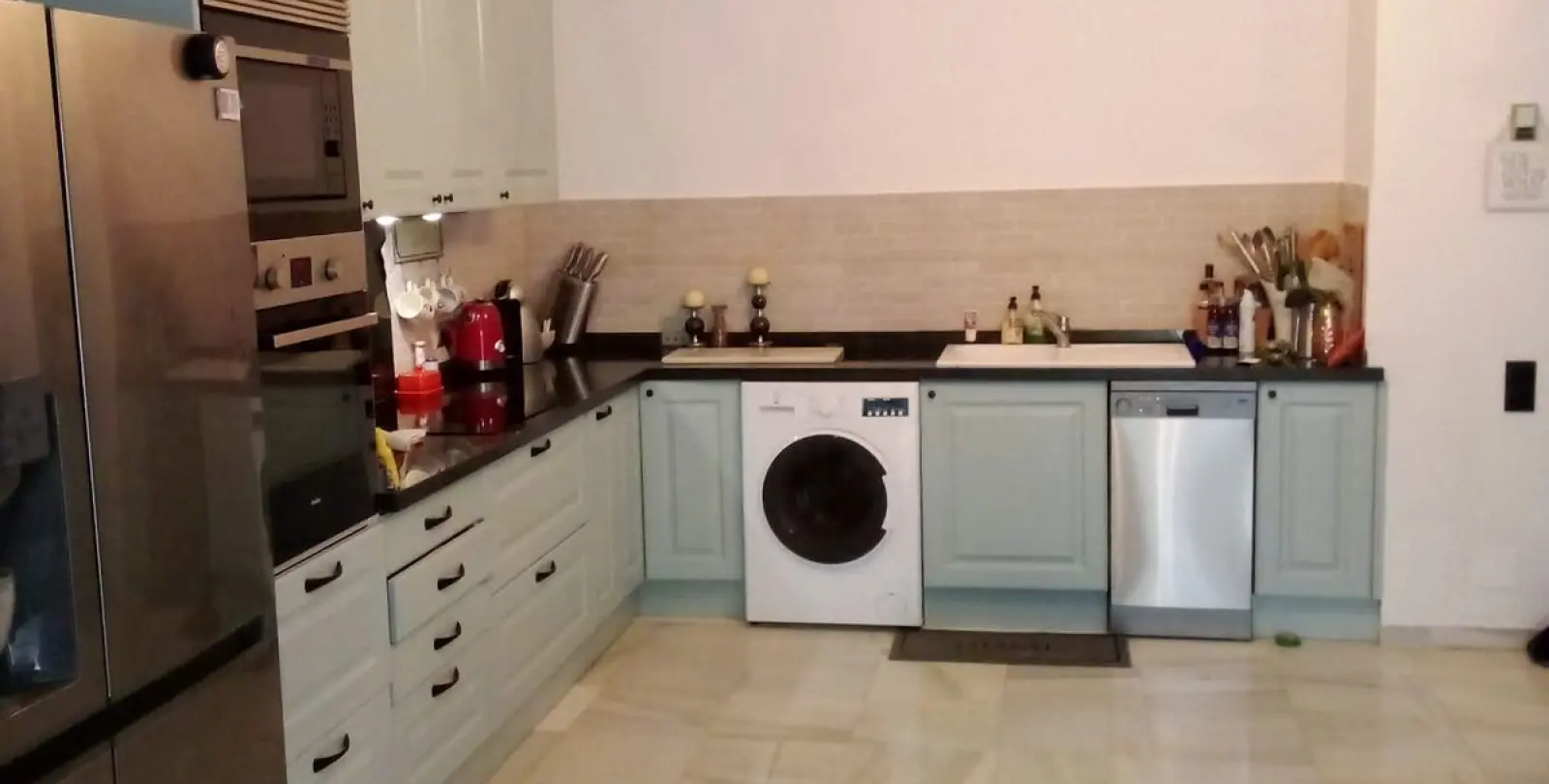 Sale of middle floor apartment in El Presidente 5