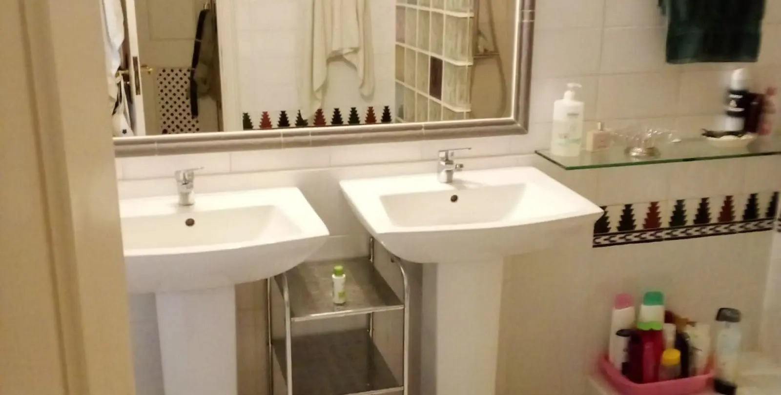 Sale of middle floor apartment in El Presidente 17