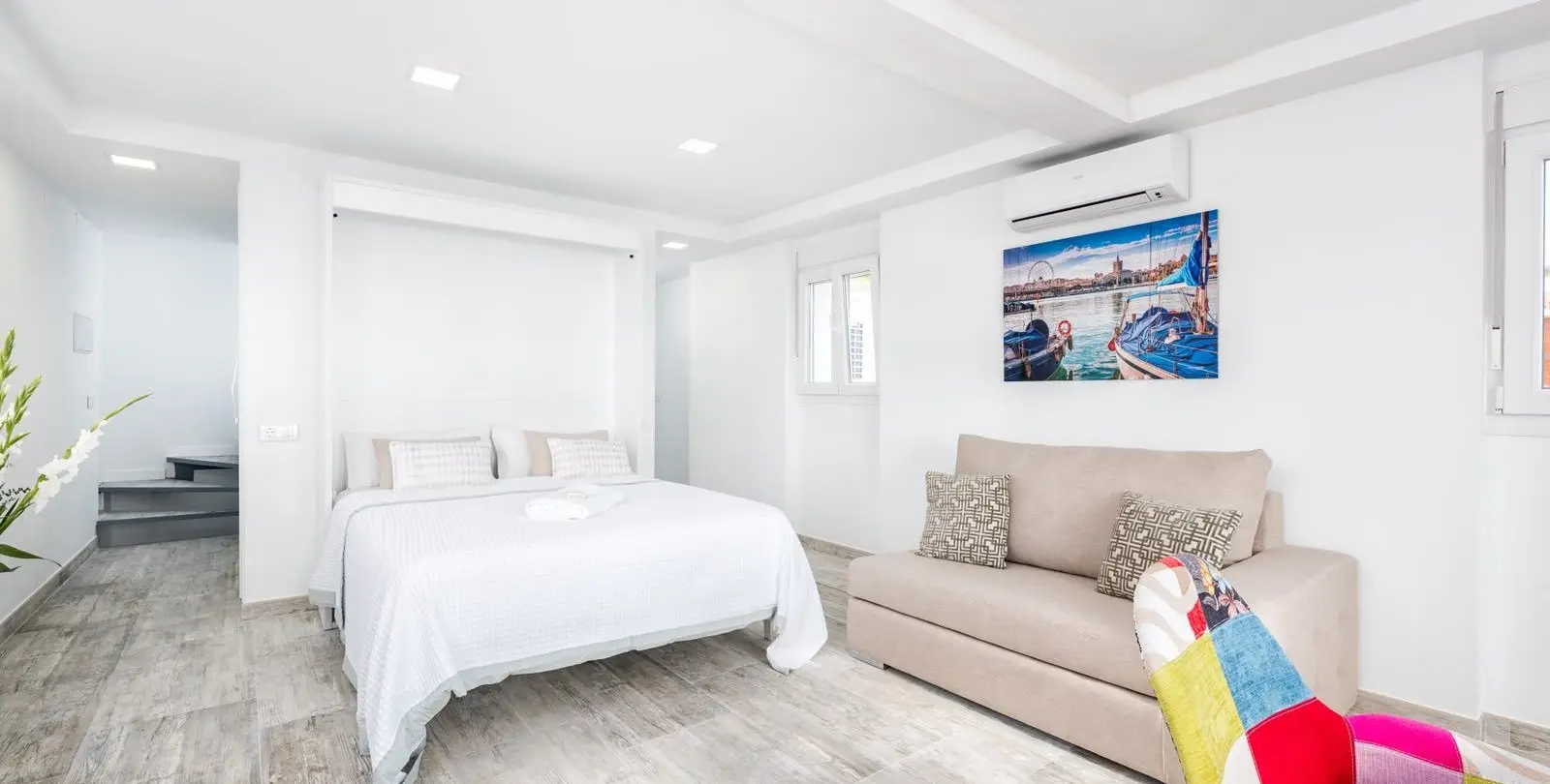 Sale of detached villa in El Palo 4