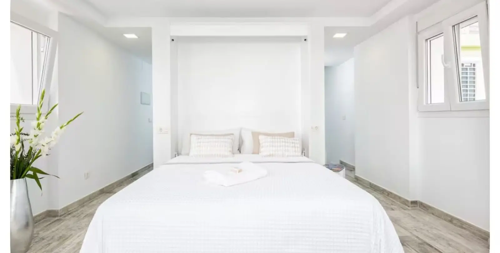 Sale of detached villa in El Palo 24