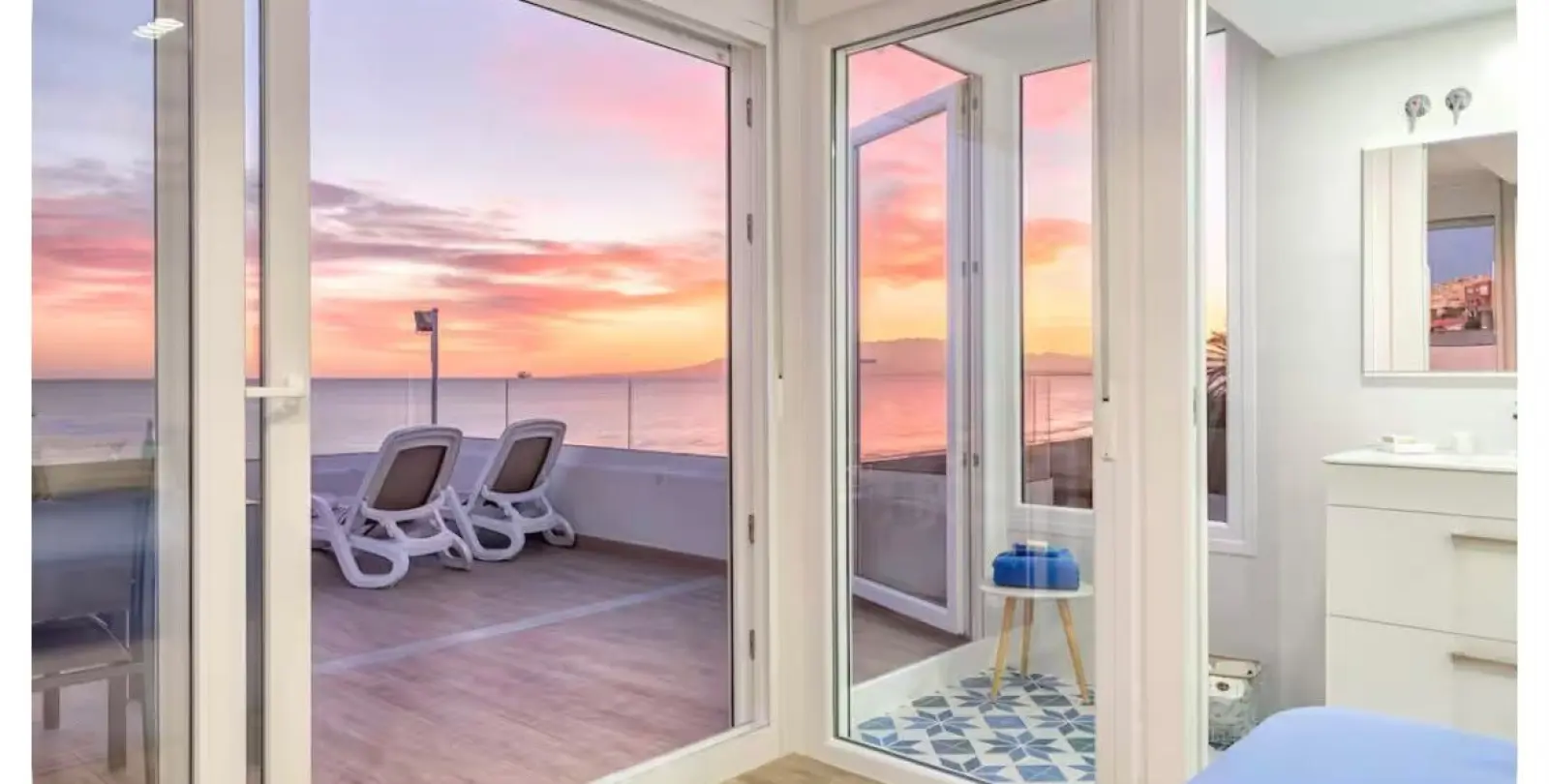 Venta de villa independiente en El Palo 13