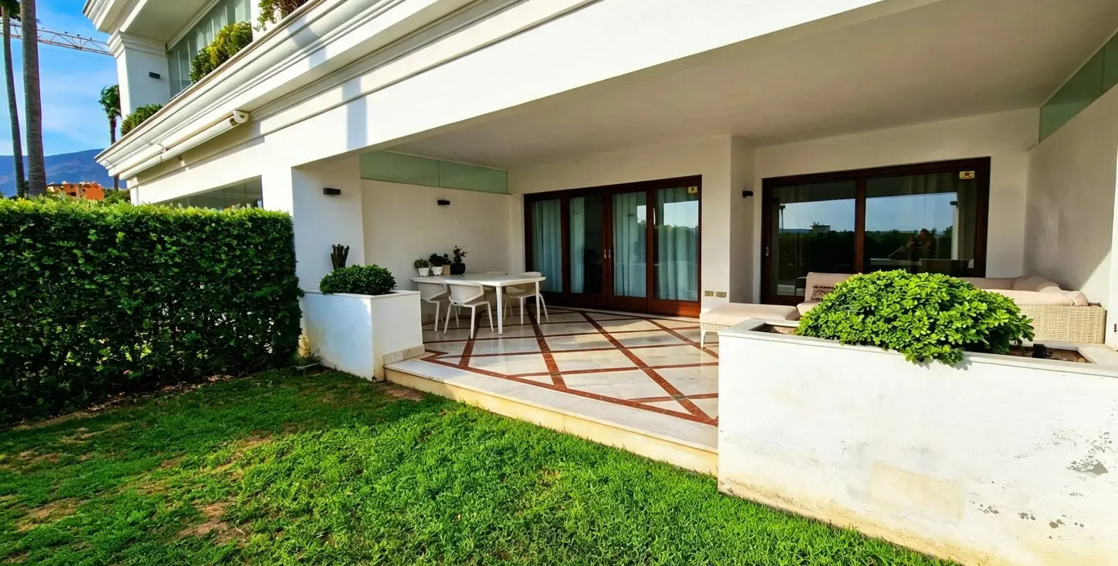Venta de apartamento en planta baja en Estepona 7