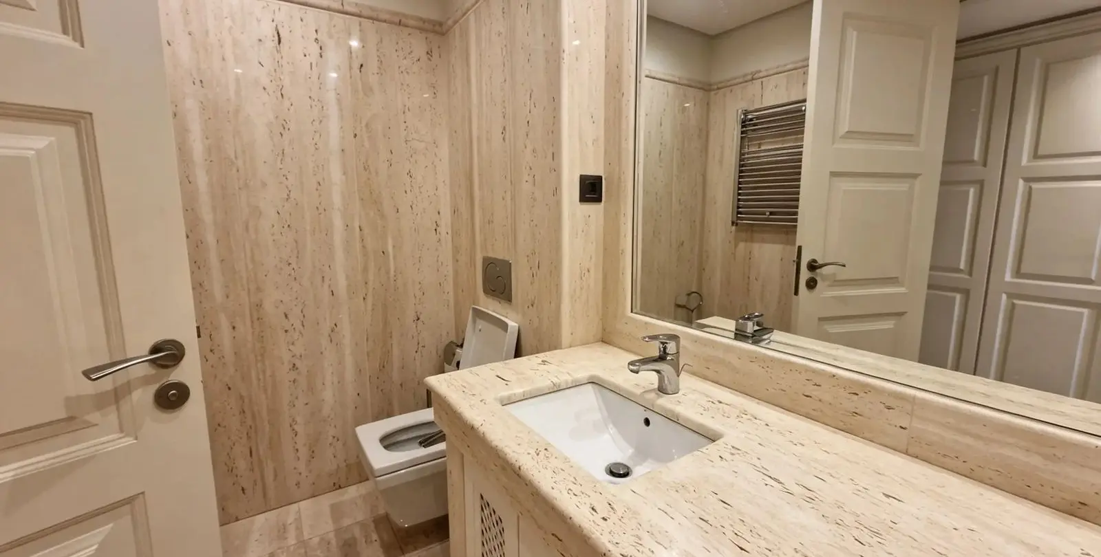 Venta de apartamento en planta baja en Estepona 24