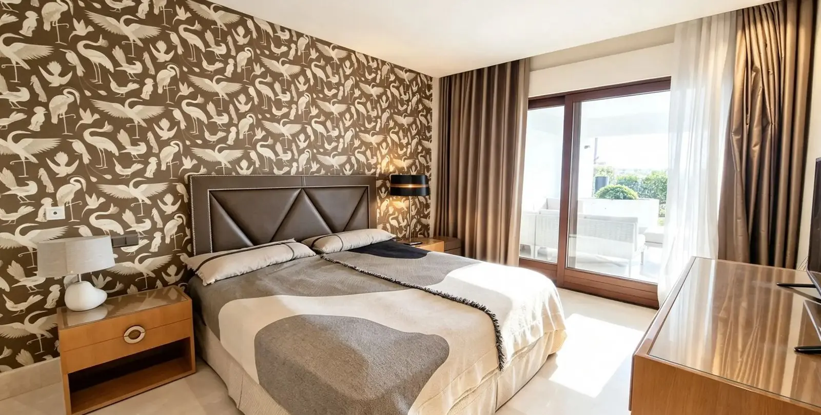Venta de apartamento en planta baja en Estepona 26