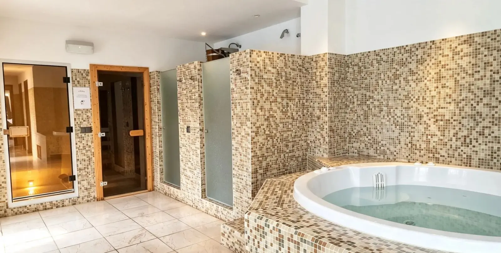 Venta de apartamento en planta baja en Estepona 32