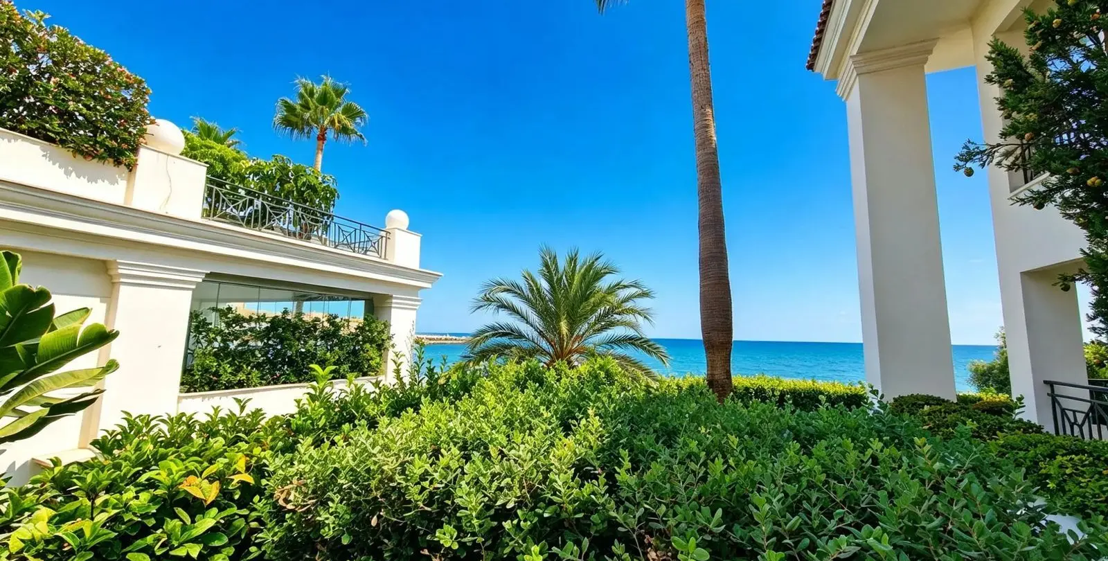Venta de apartamento en planta baja en Estepona 37