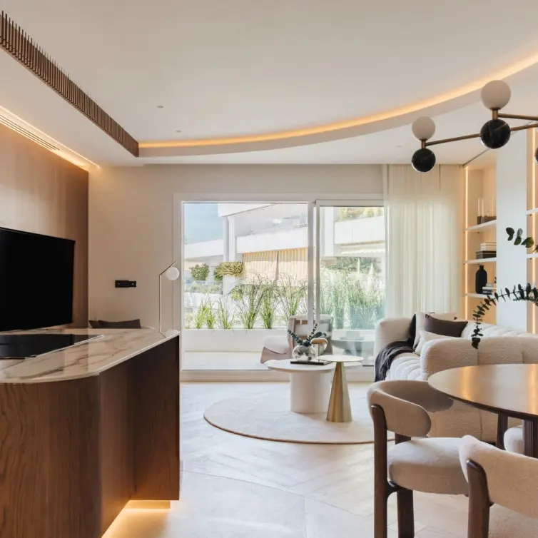 Sale of middle floor apartment in The Golden Mile