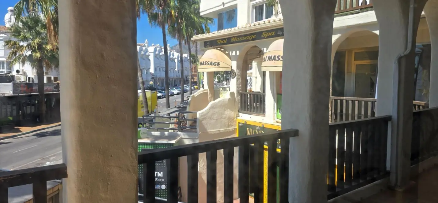 Venta de local comercial en Benalmadena 1