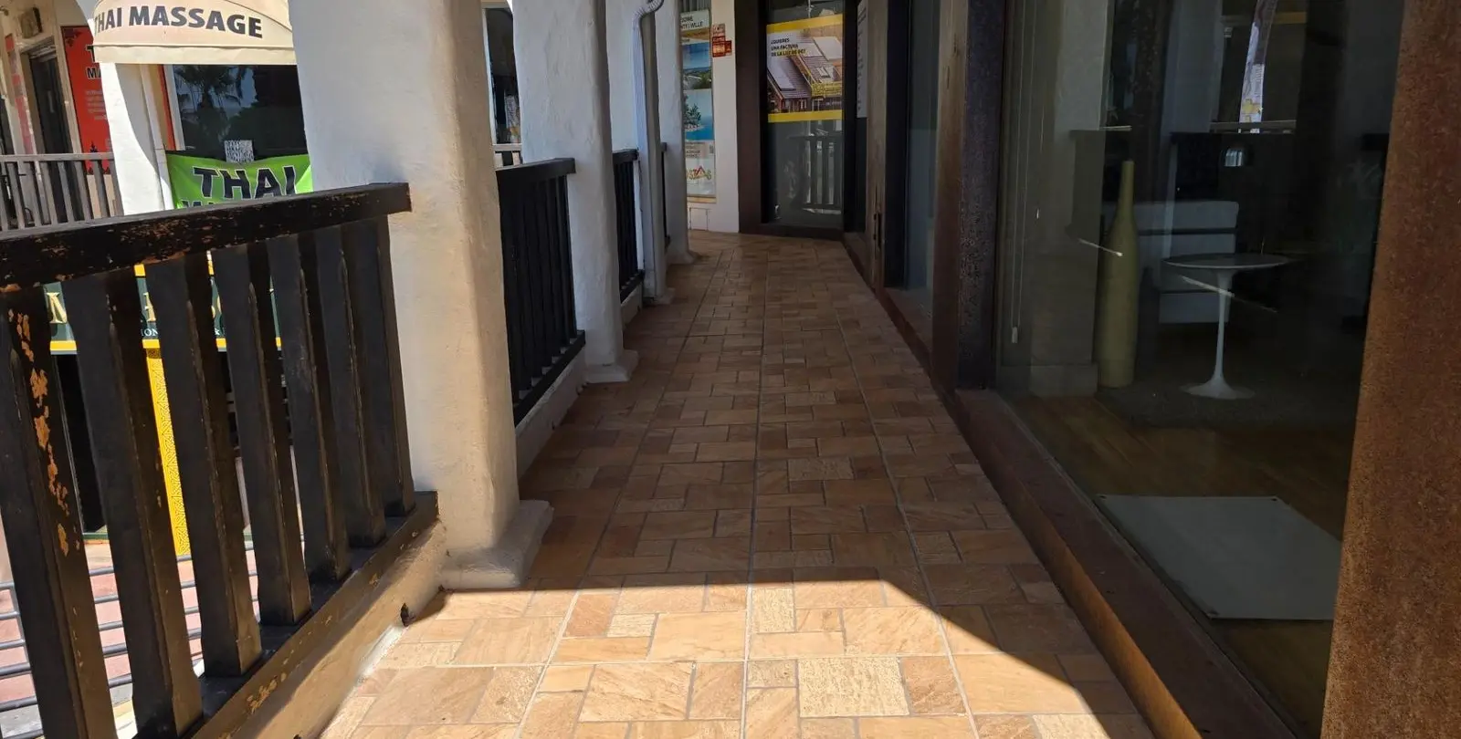 Venta de local comercial en Benalmadena 3