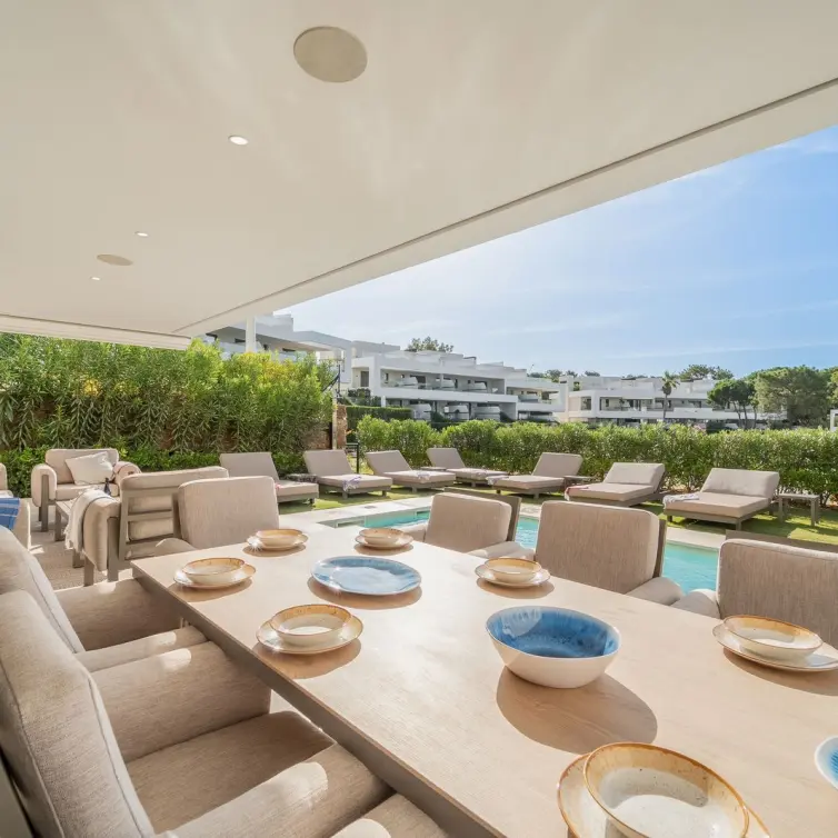 Venta de villa independiente en Elviria
