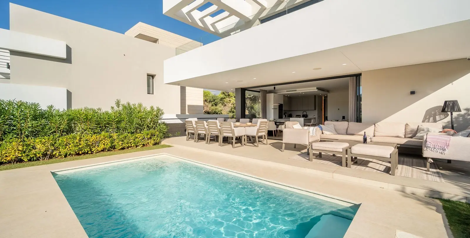 Venta de villa independiente en Elviria 11