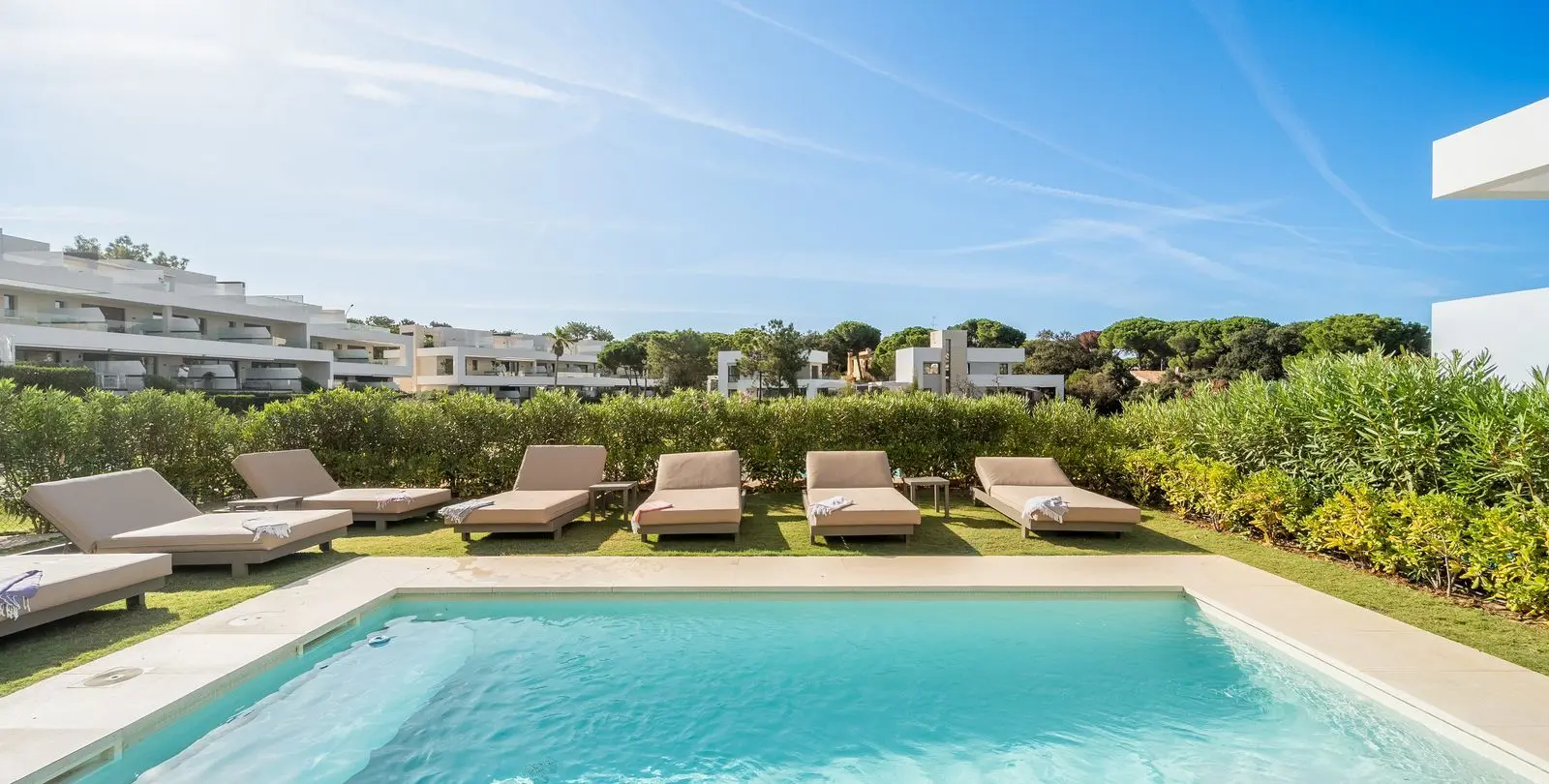 Venta de villa independiente en Elviria 12