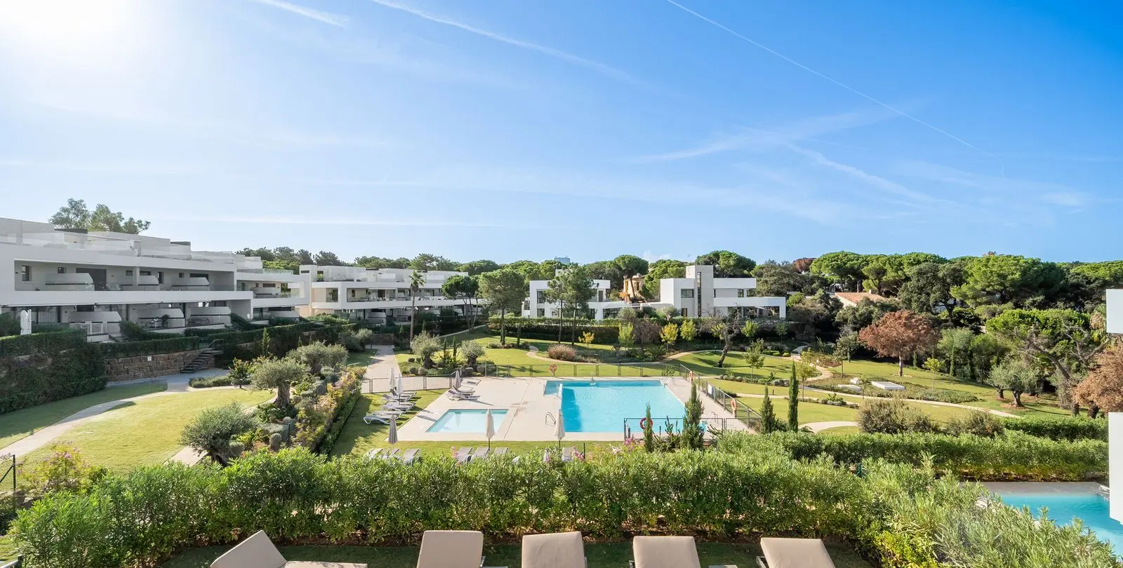 Venta de villa independiente en Elviria 25