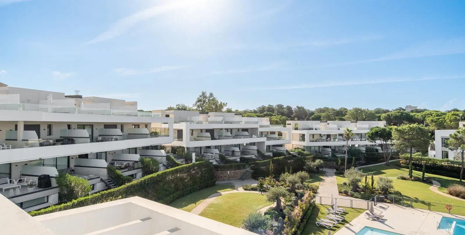 Venta de villa independiente en Elviria 30