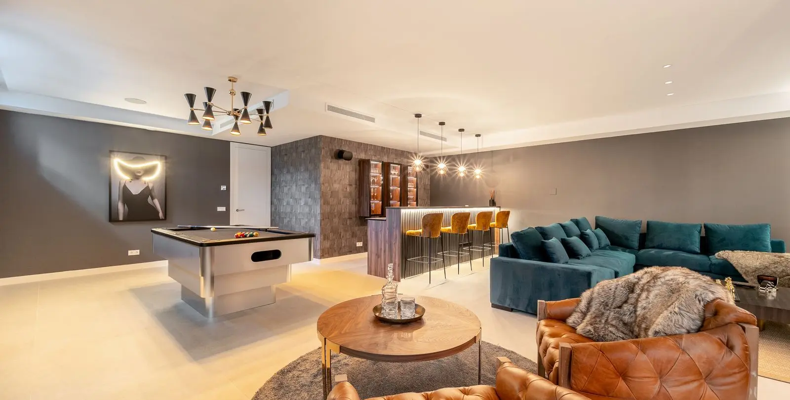 Venta de villa independiente en Elviria 42