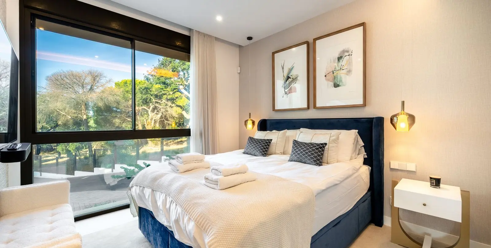 Venta de villa independiente en Elviria 44