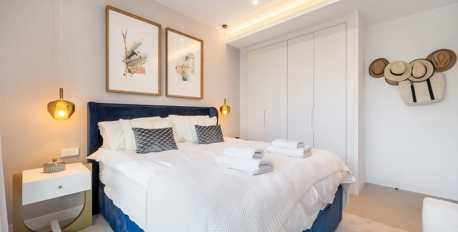 Venta de villa independiente en Elviria 45