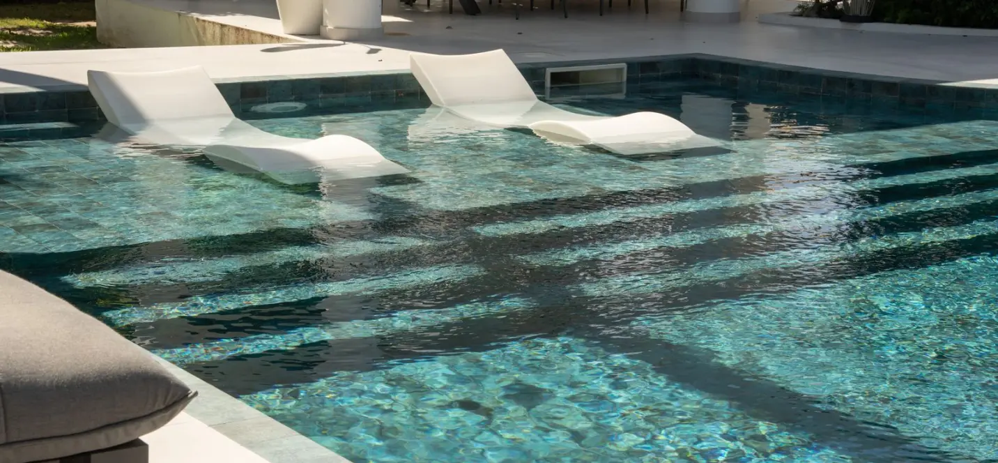 Venta de villa independiente en El Paraiso 4
