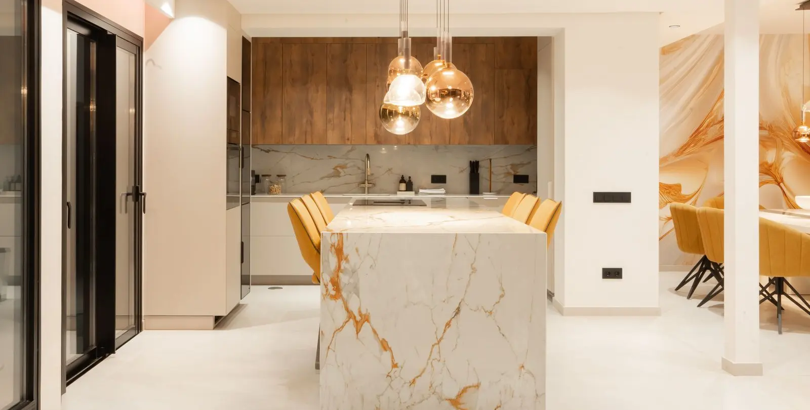 Venta de villa independiente en El Paraiso 23