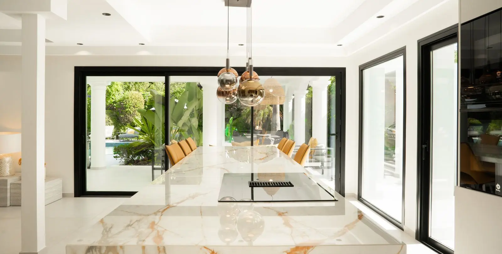 Venta de villa independiente en El Paraiso 26