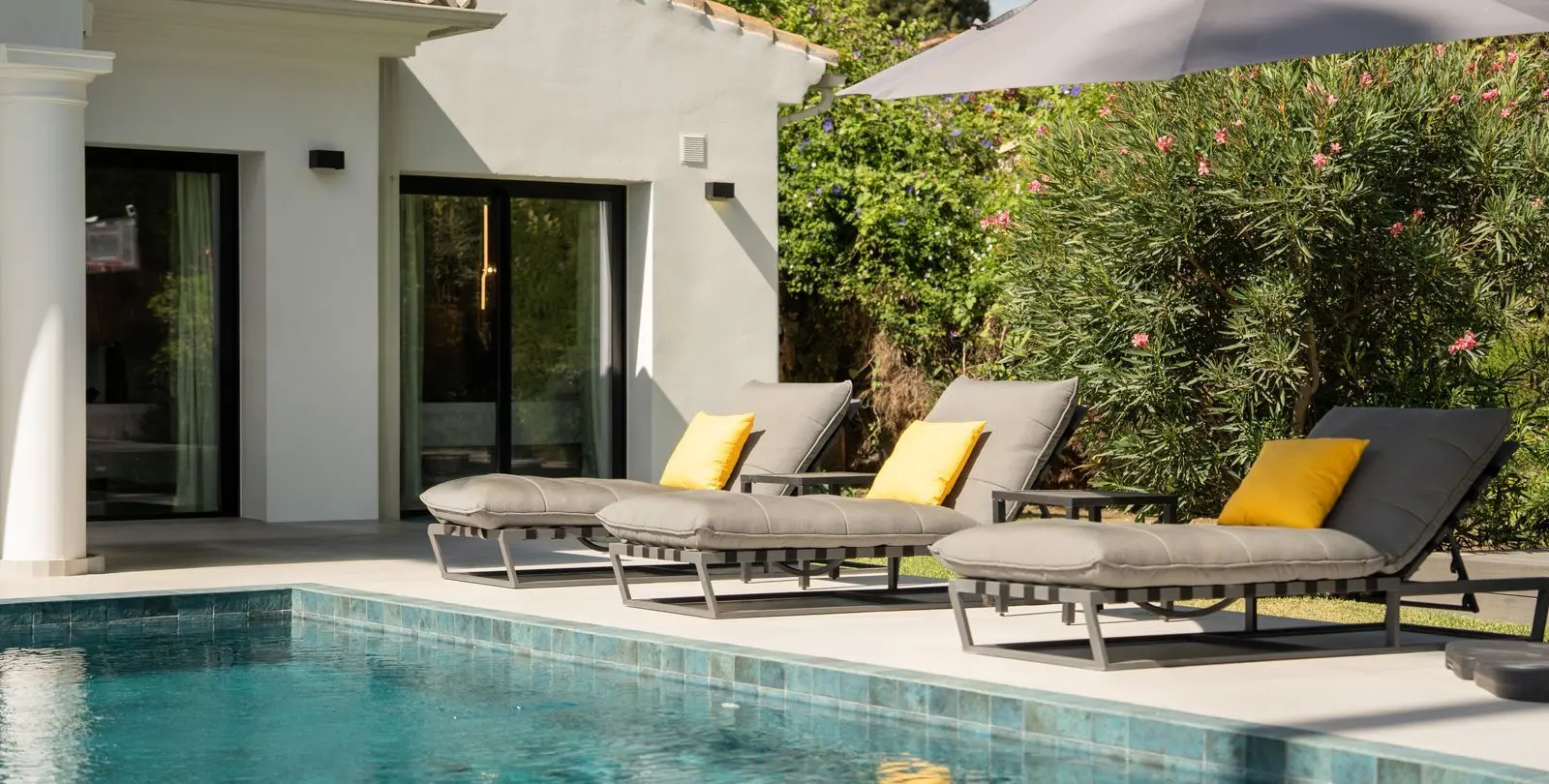 Venta de villa independiente en El Paraiso 68