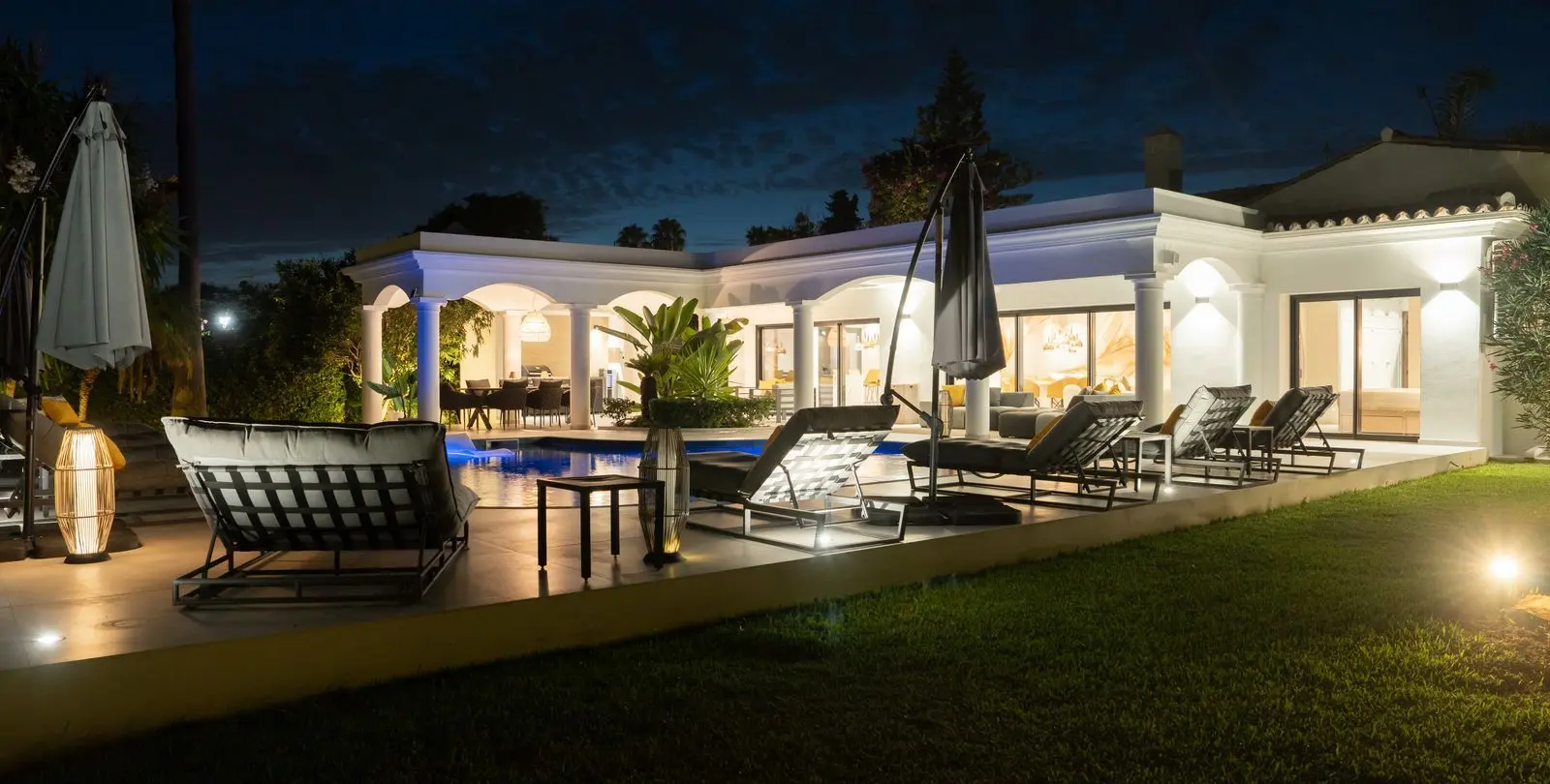 Venta de villa independiente en El Paraiso 114