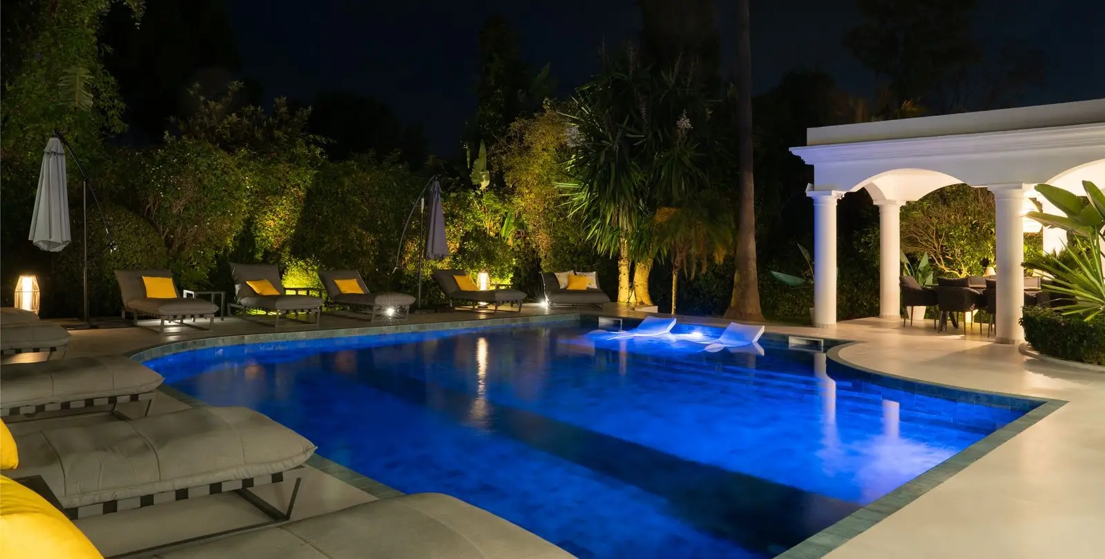 Venta de villa independiente en El Paraiso 118