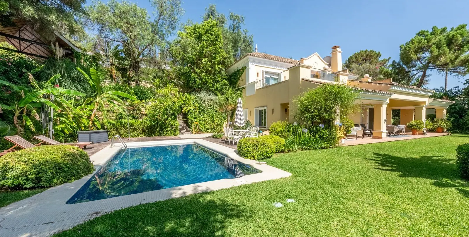 Venta de villa independiente en La Quinta 5