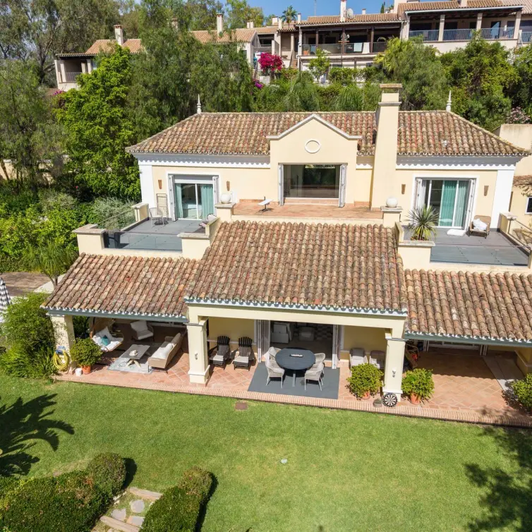 Venta de villa independiente en La Quinta