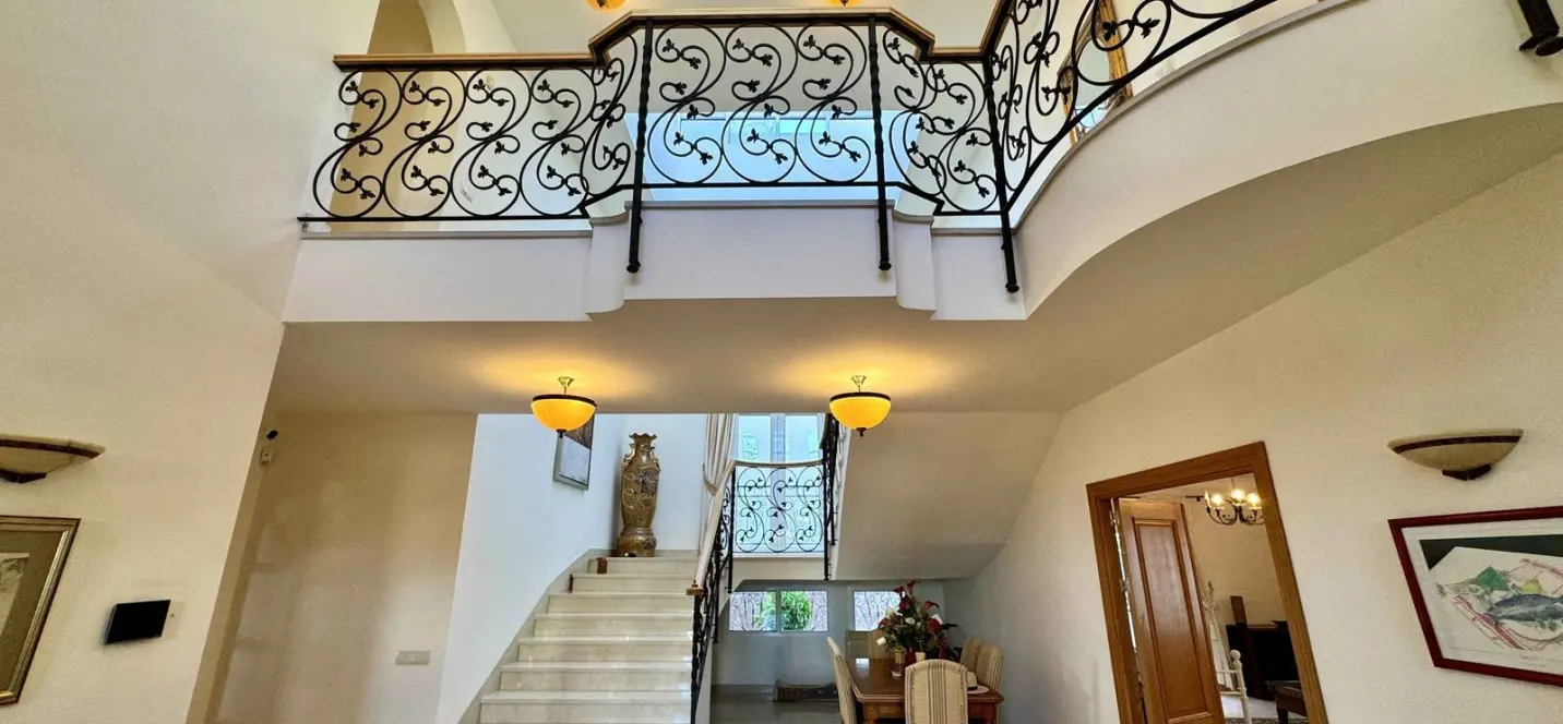 Venta de villa independiente en Riviera del Sol 3