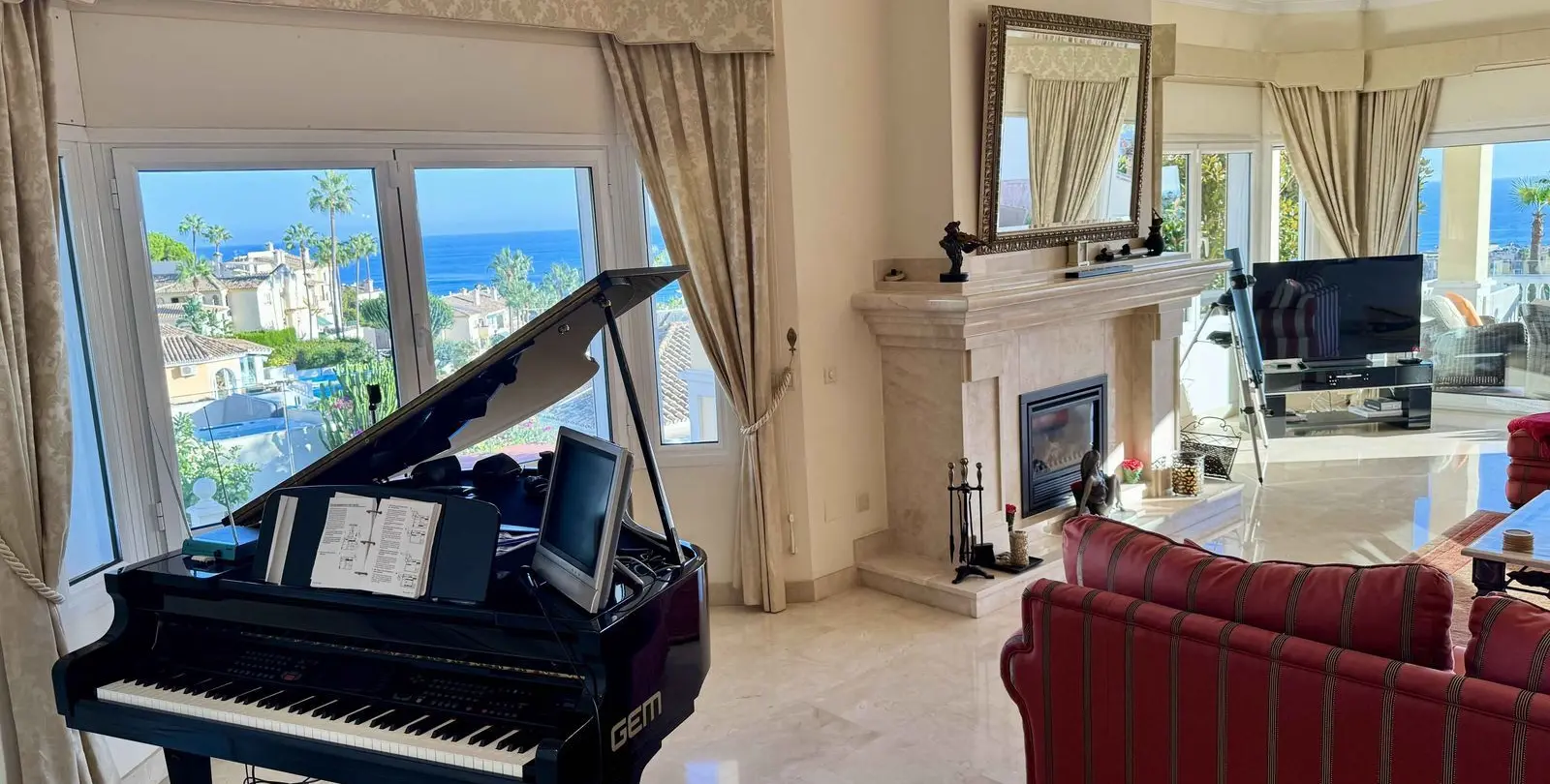 Venta de villa independiente en Riviera del Sol 8