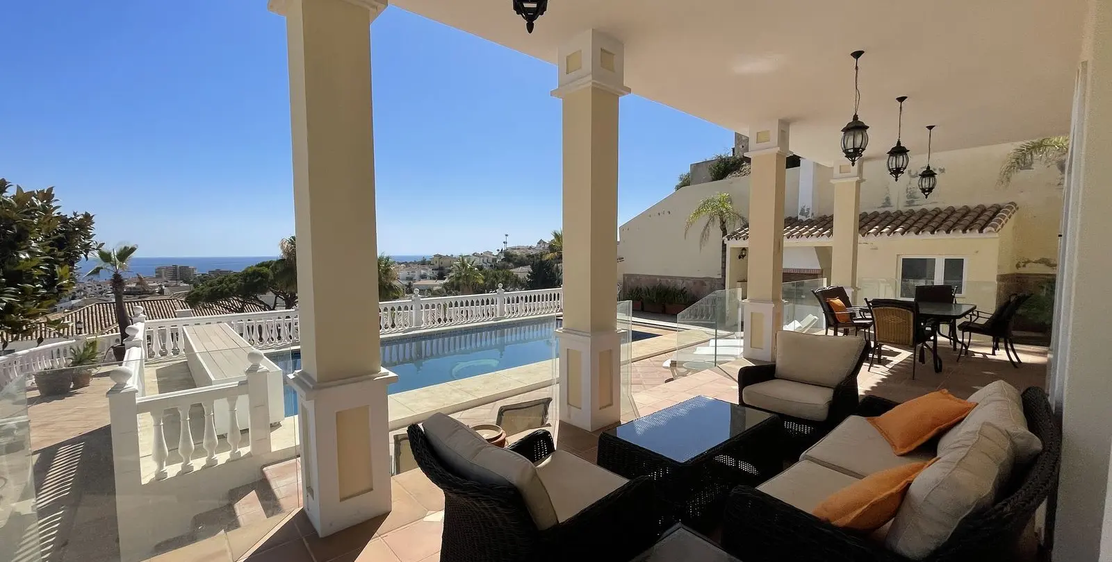 Venta de villa independiente en Riviera del Sol 13