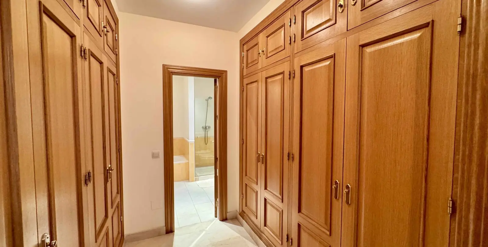 Venta de villa independiente en Riviera del Sol 29