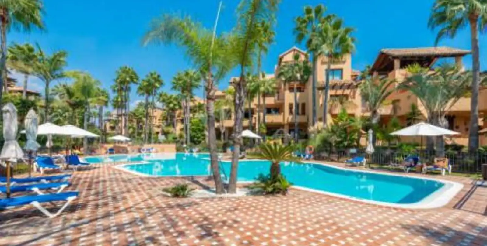 Долгосрочная аренда апартаментов на первом этаже в San Pedro de Alcántara 50